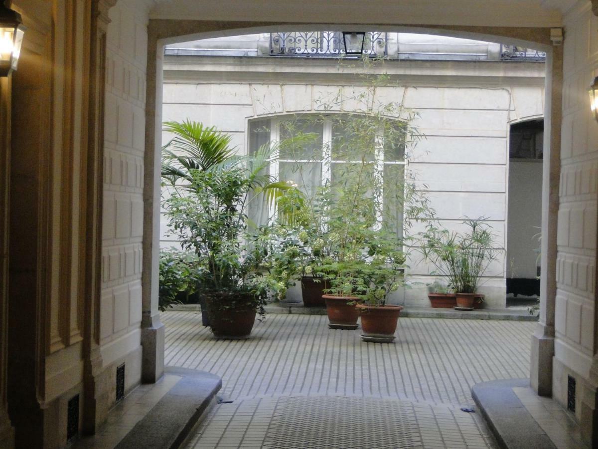 Appartement Odeon A 5 Minutes De La Seine Paris Bagian luar foto