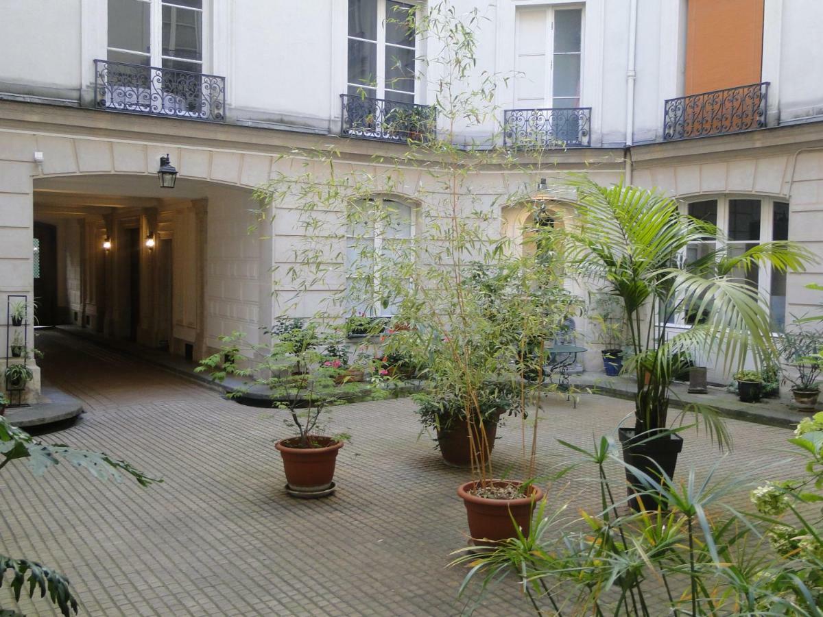 Appartement Odeon A 5 Minutes De La Seine Paris Bagian luar foto